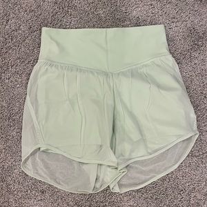 Lululemon light green shorts size 6